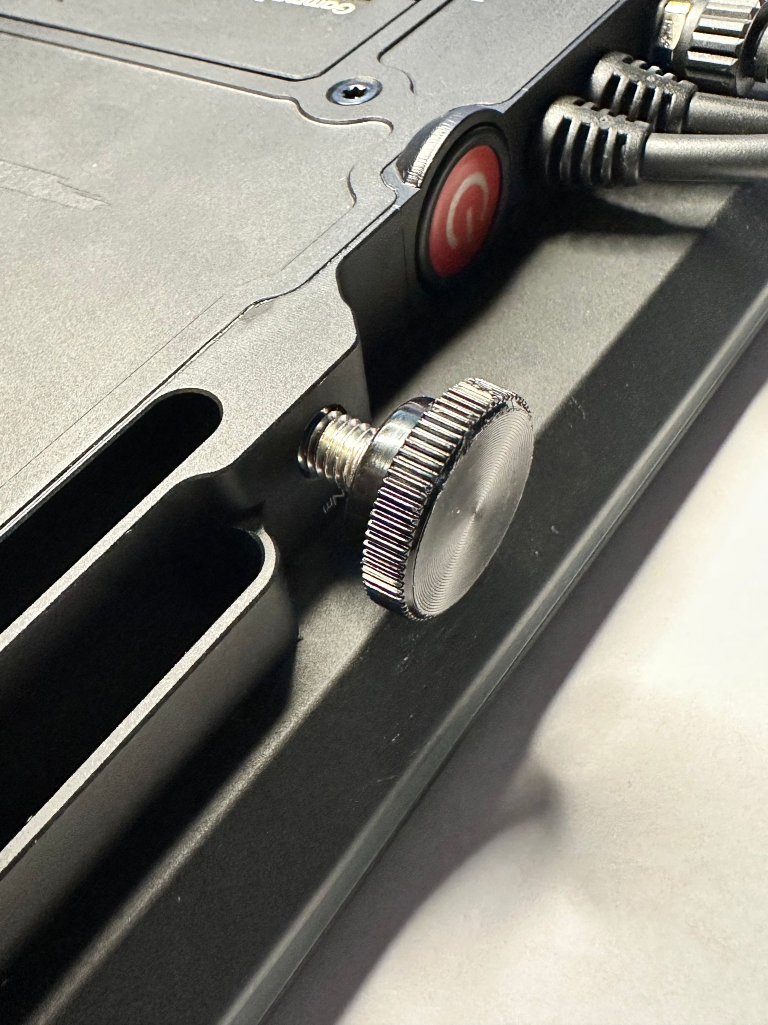 f2r y1000 Quick Release Fasteners